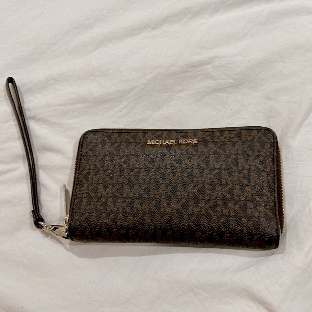 Michael Kors Large Logo Continental Wallet
